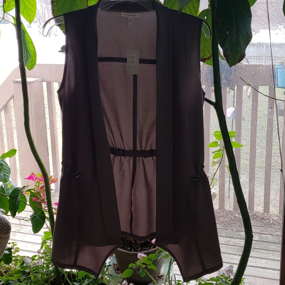 Maurices Black Sleeveless Vest